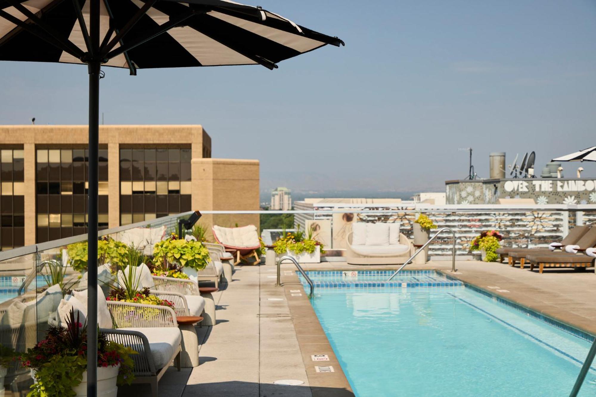 Halcyon - A Hotel In Cherry Creek Denver Exterior photo